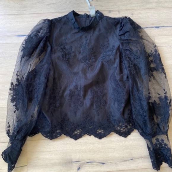 BNWT YAS Black Lace Blouse Size Large - Picture 7 of 12